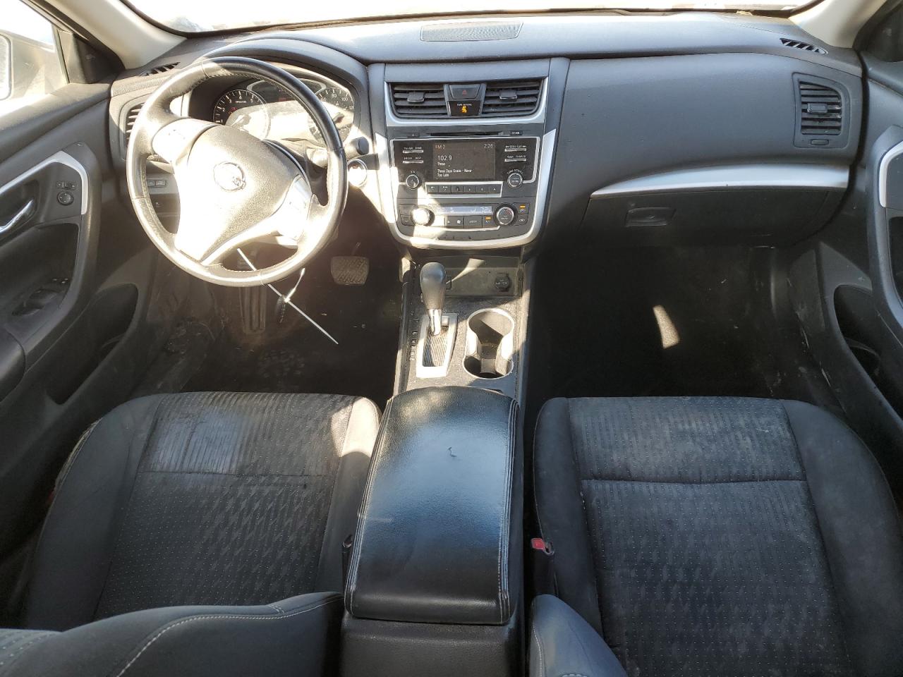 2016 Nissan Altima - Image 8