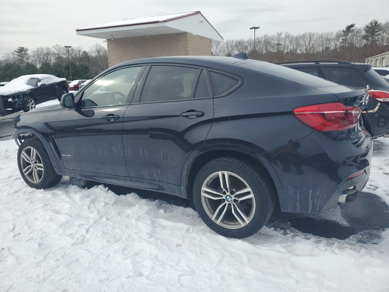 2018 BMW X6 - Image 2
