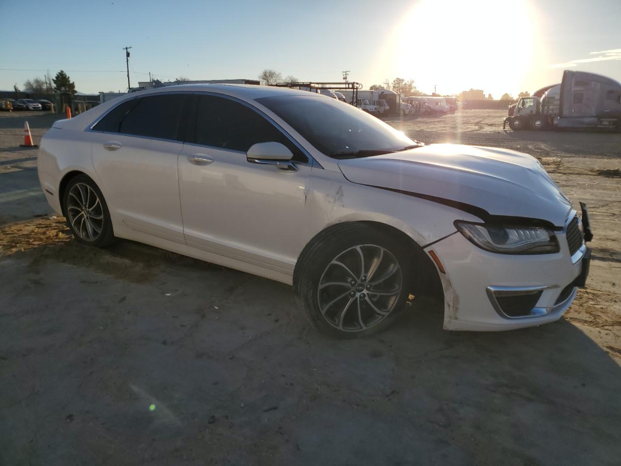 2019 Lincoln MKZ - Image 4