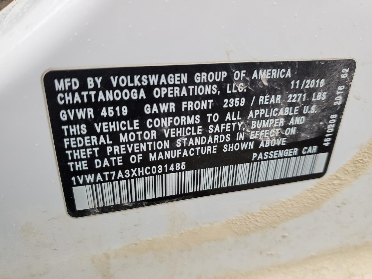 2017 Volkswagen Passat - Image 12