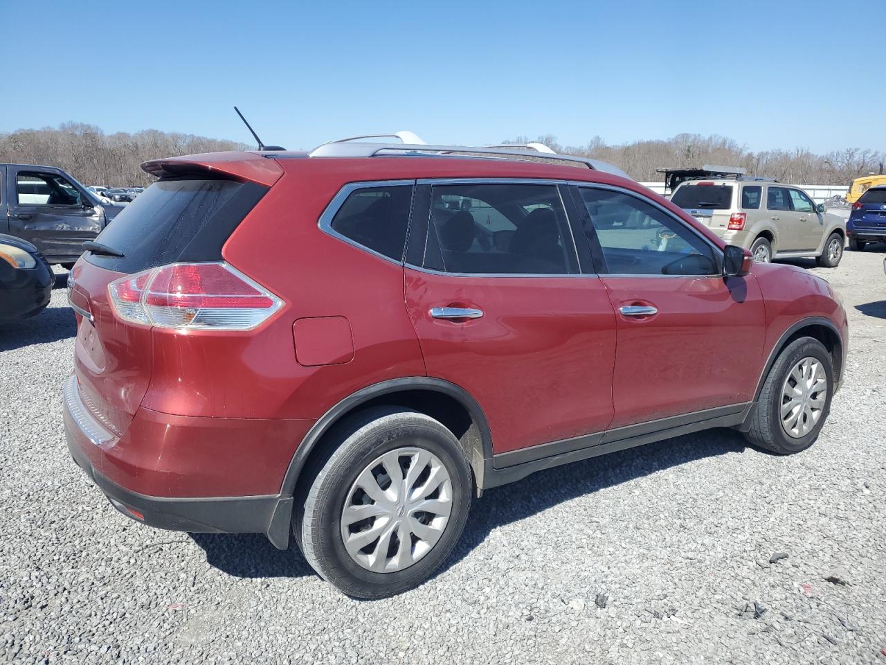 2016 Nissan Rogue - Image 3