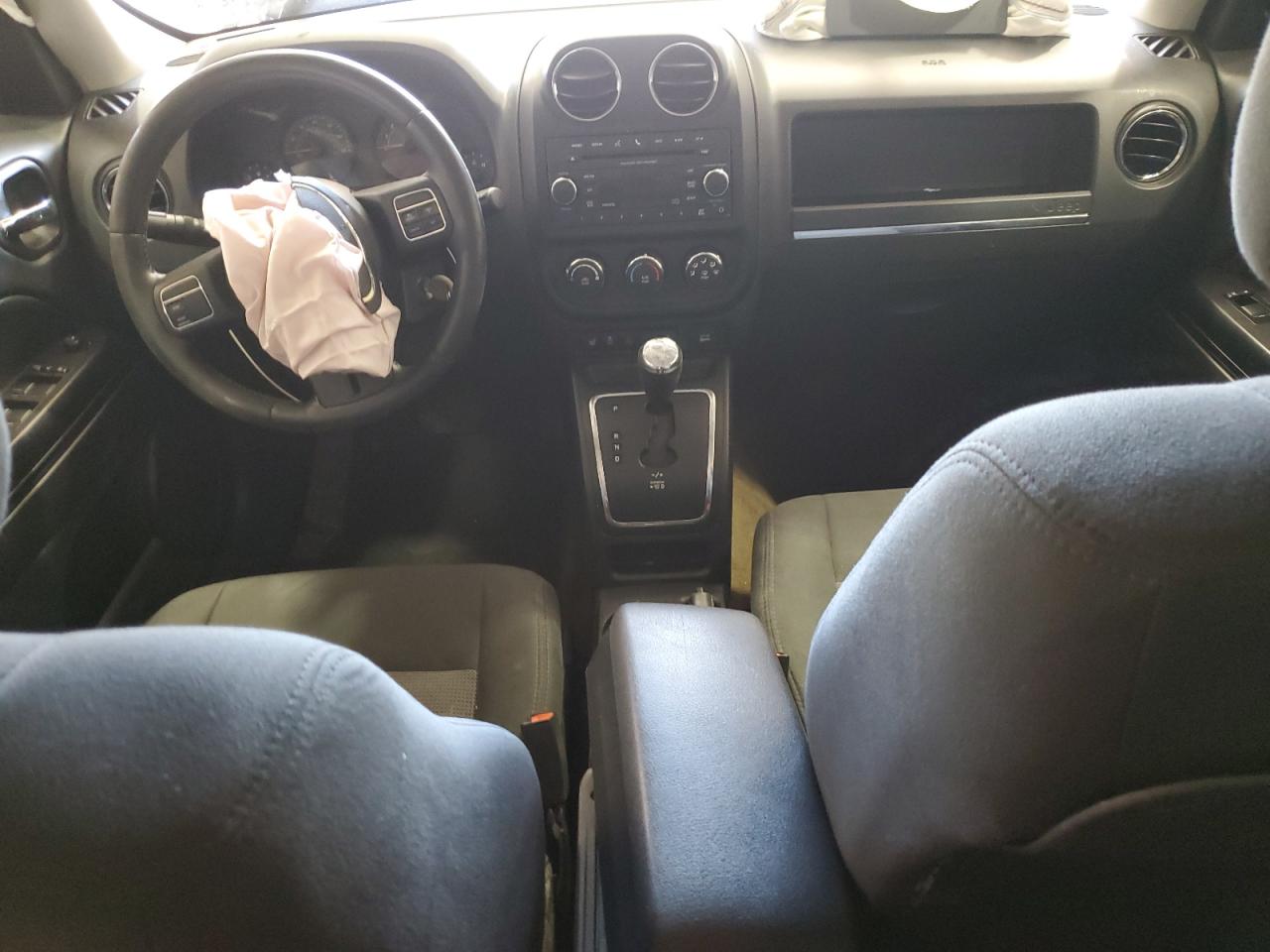 2014 Jeep Liberty (Patriot) - Image 8