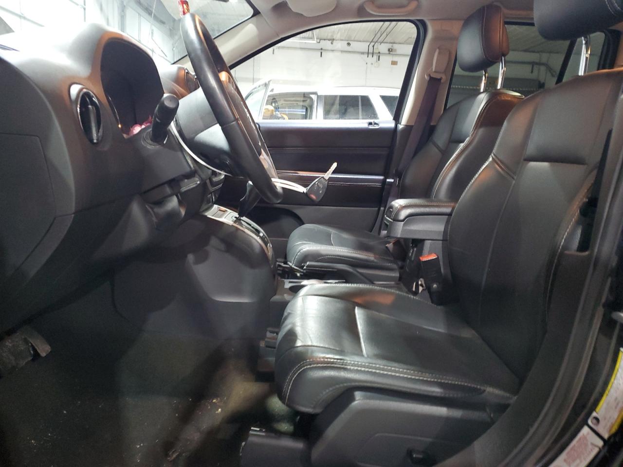 1C4NJDEB5GD814099 JEEP COMPASS 2016
