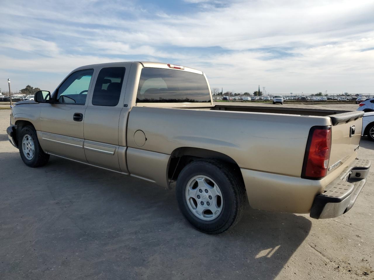 2004 Chevrolet Silverado - Image 2