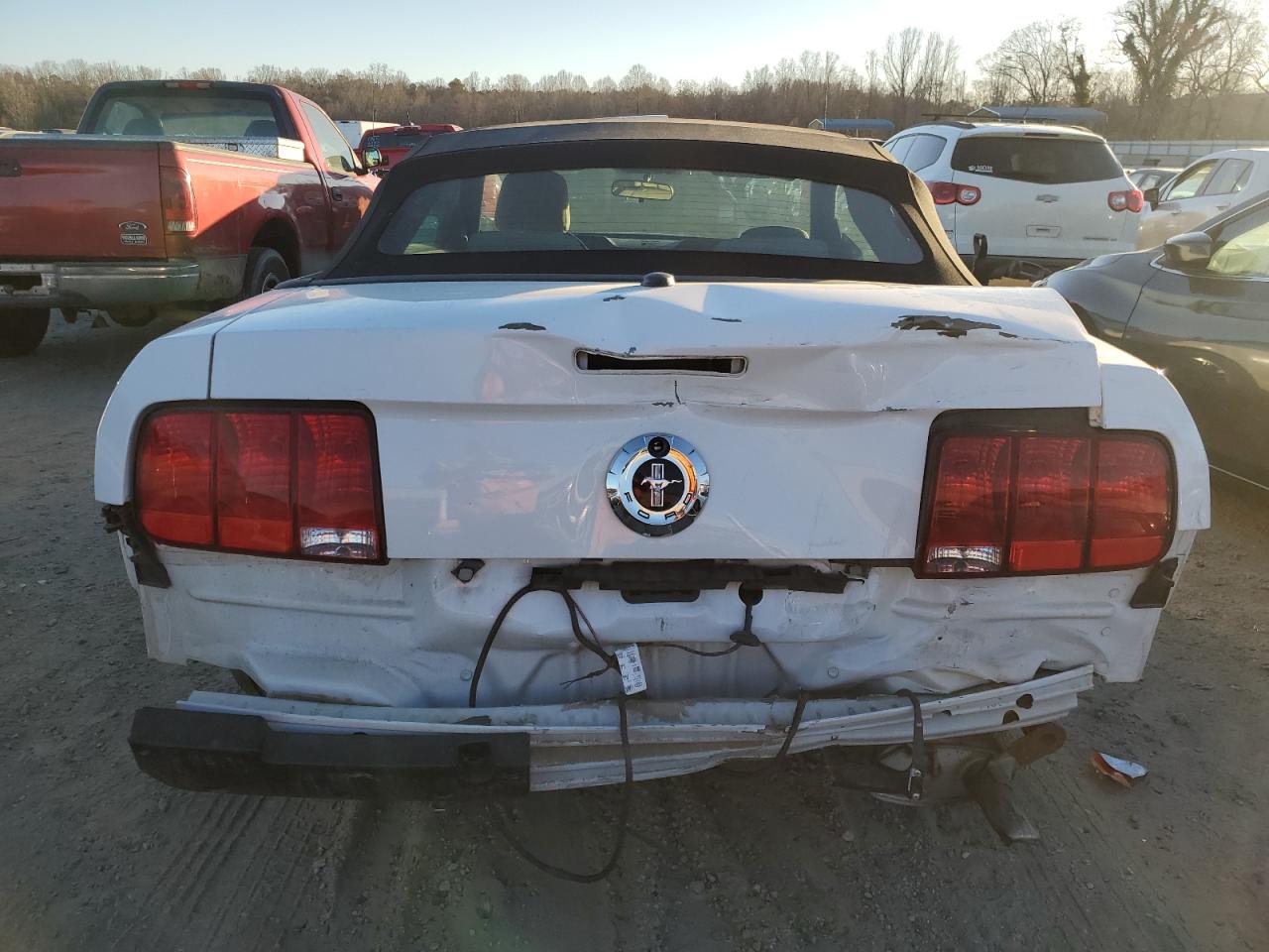 2007 Ford Mustang - Image 6