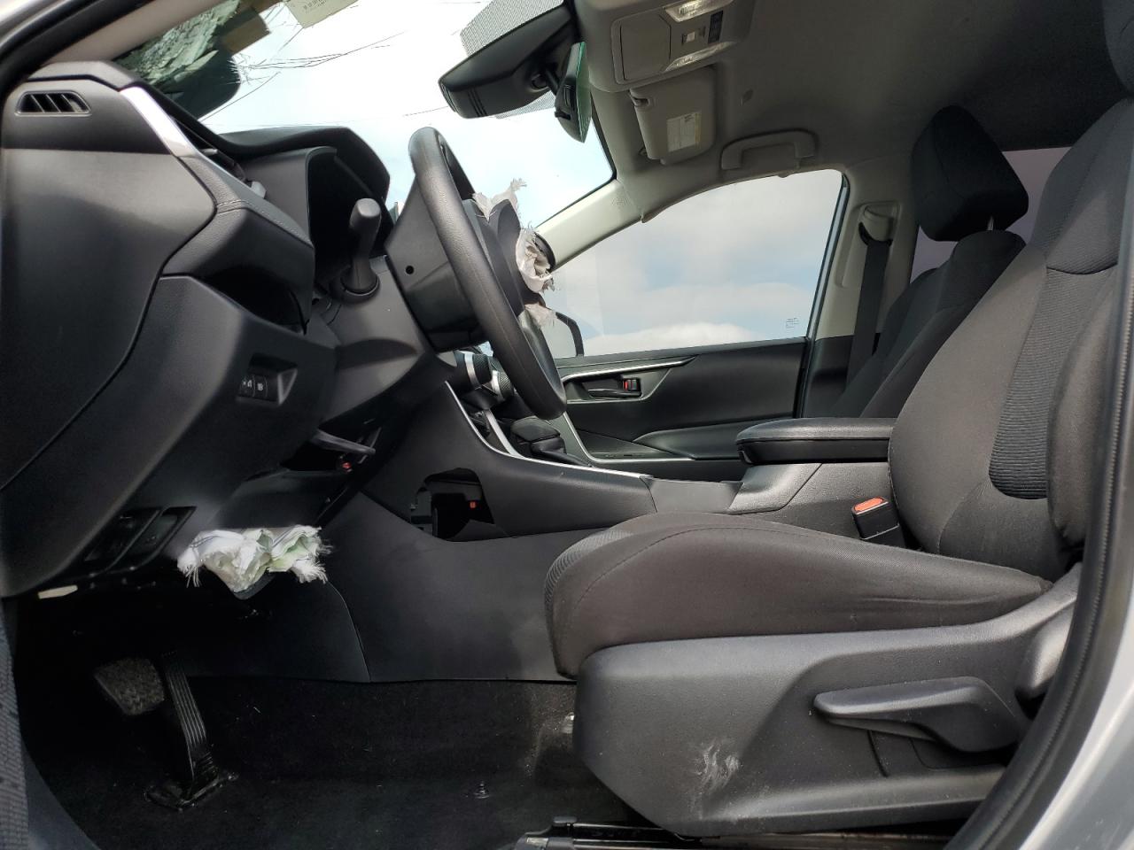 2023 Toyota RAV 4 - Image 7