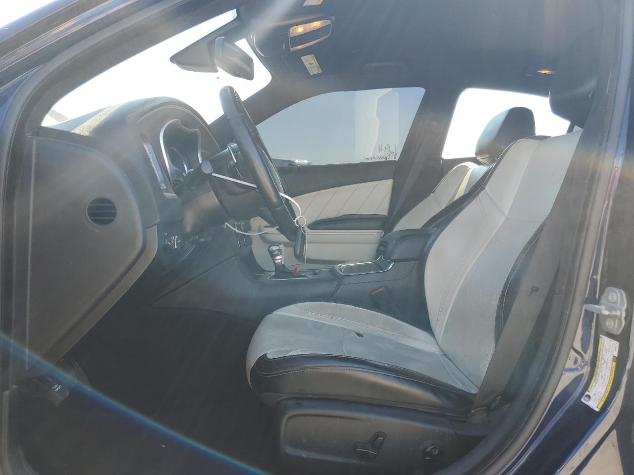 2017 Dodge Charger - Image 7