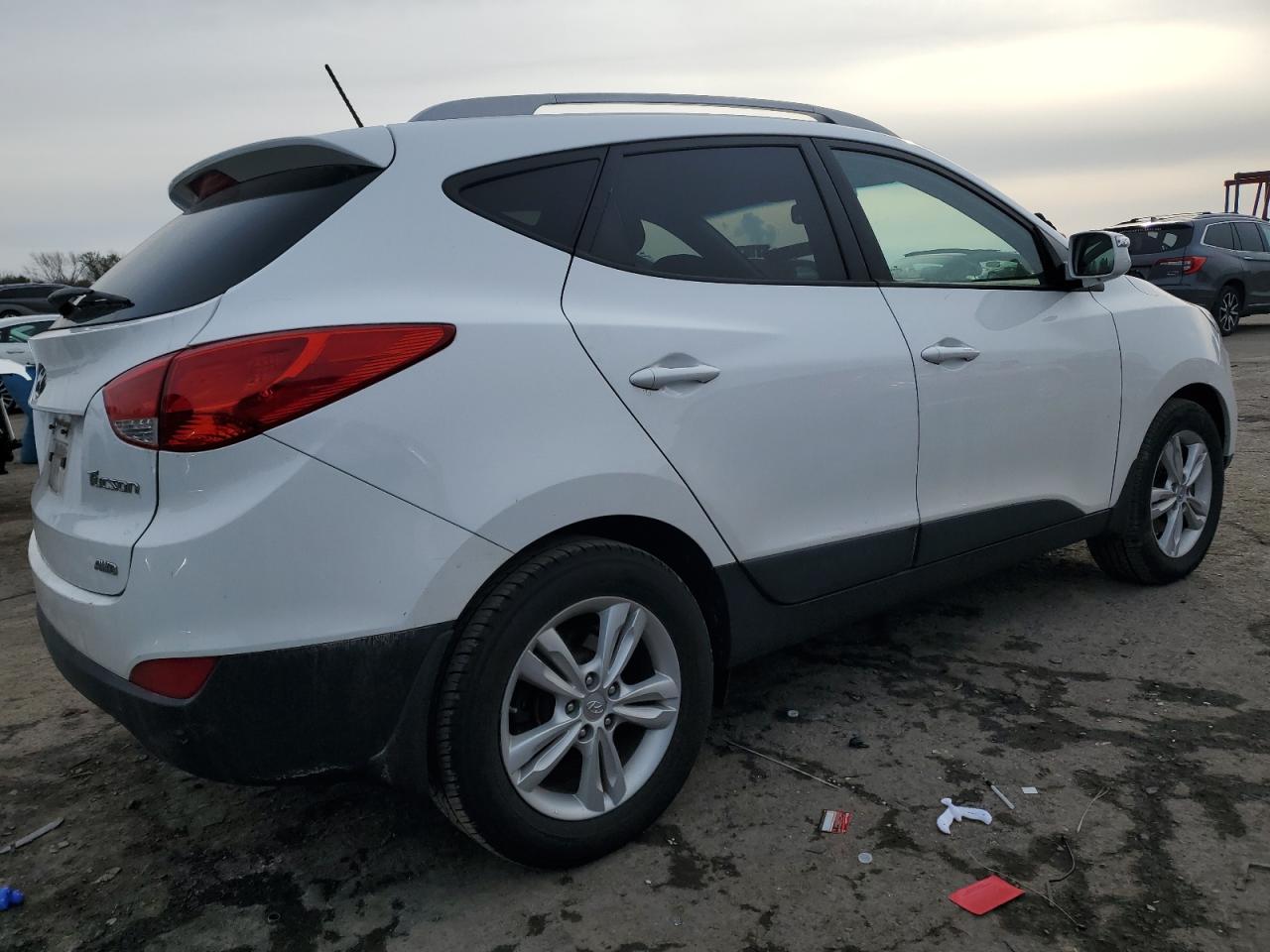 2013 Hyundai Tucson - Image 3