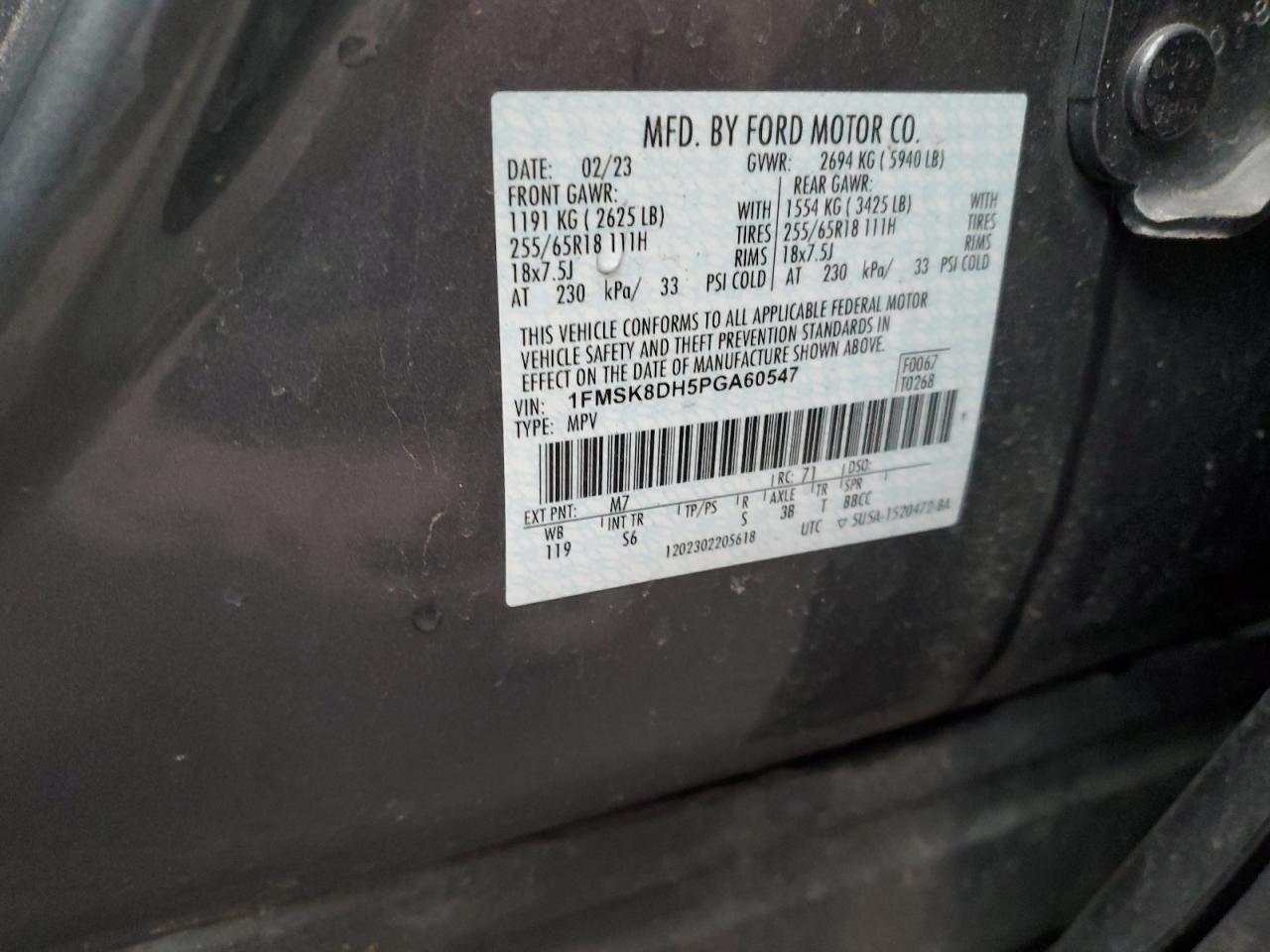 2023 Ford Explorer - Image 13