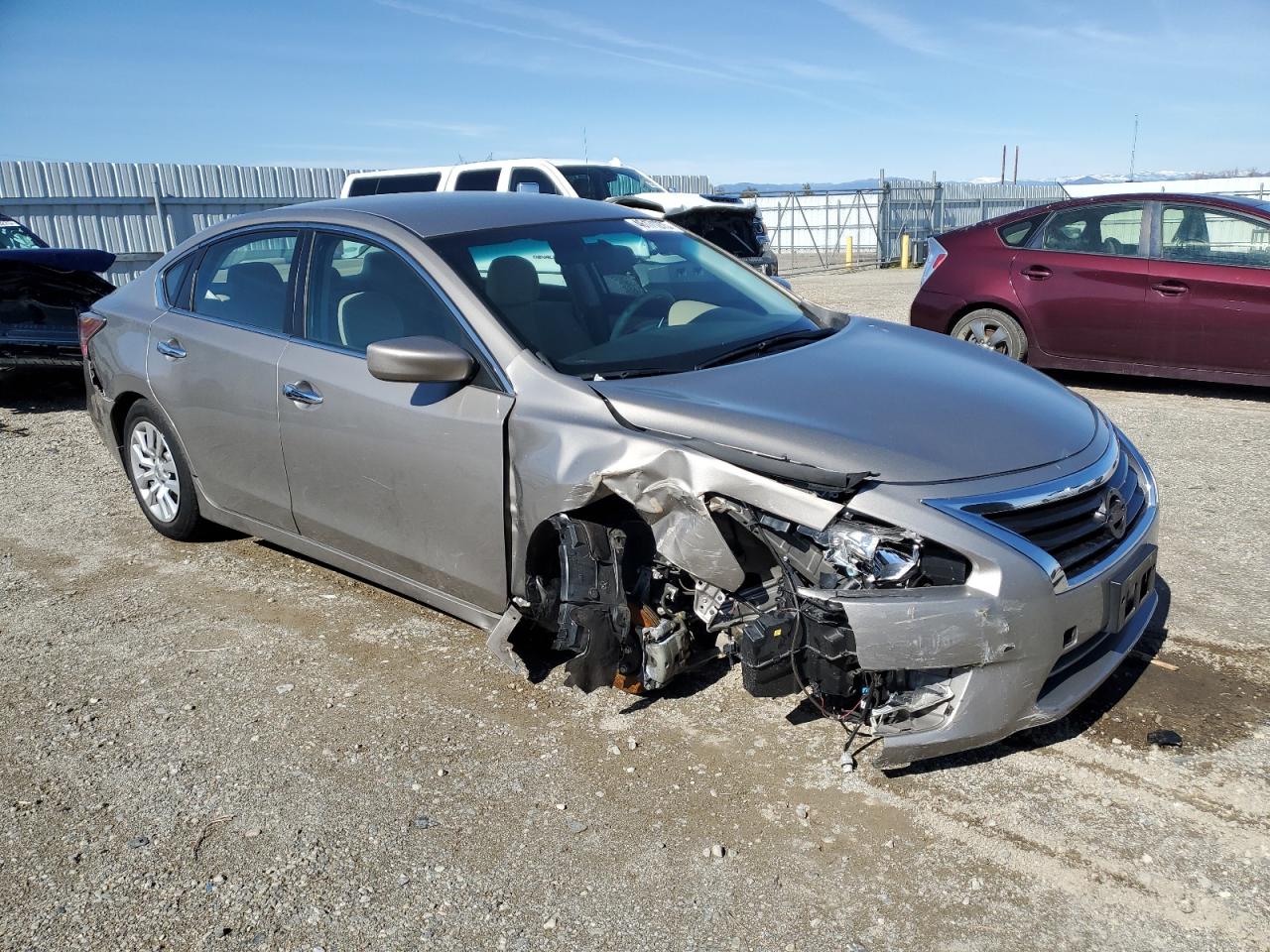 2015 Nissan Altima - Image 4