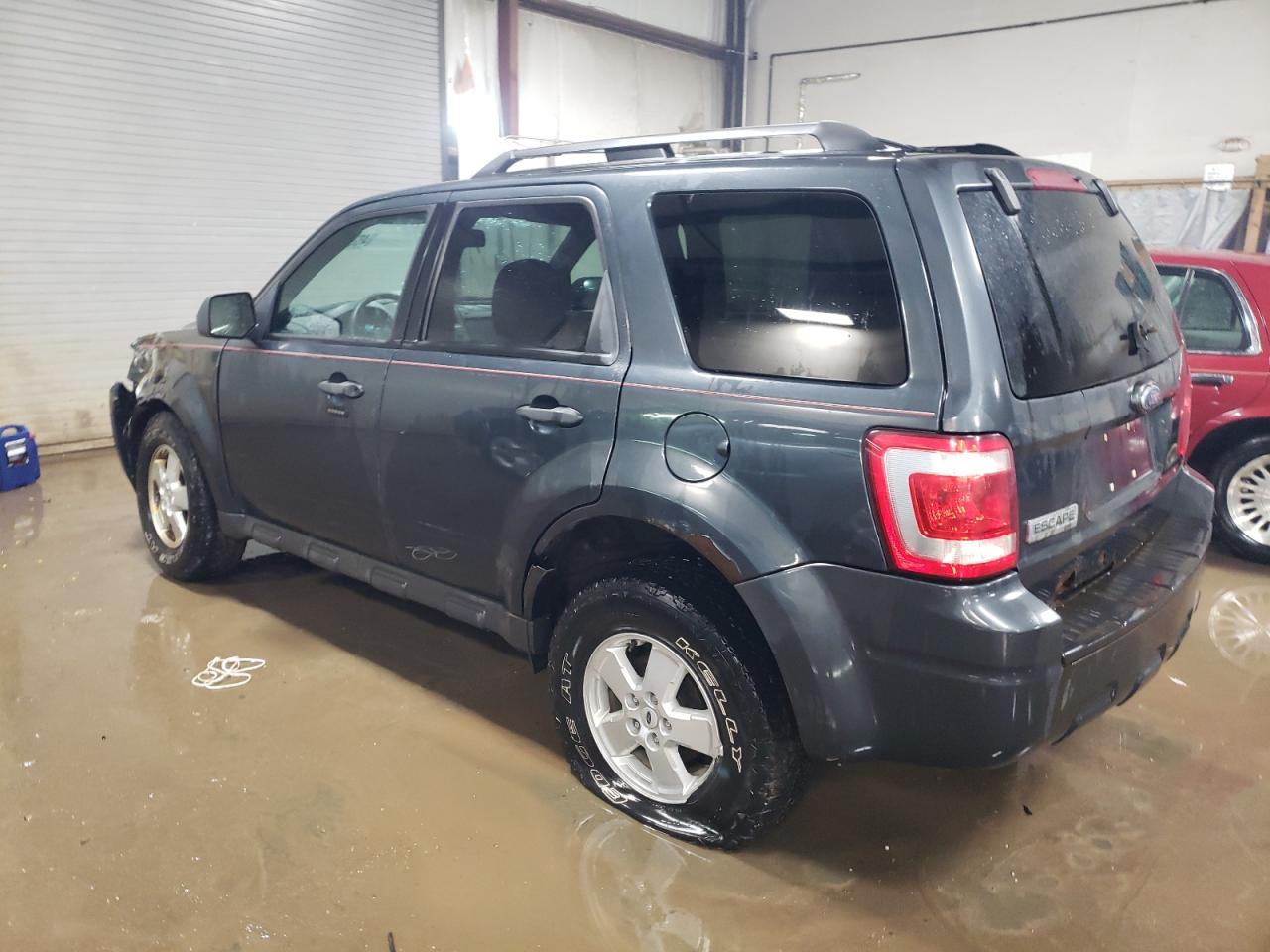 2009 Ford Escape - Image 2