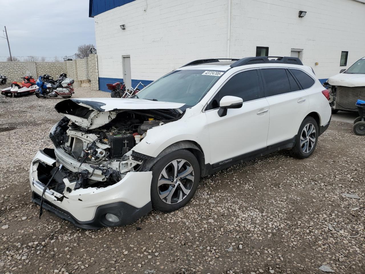 2018 Subaru Outback - Image 1