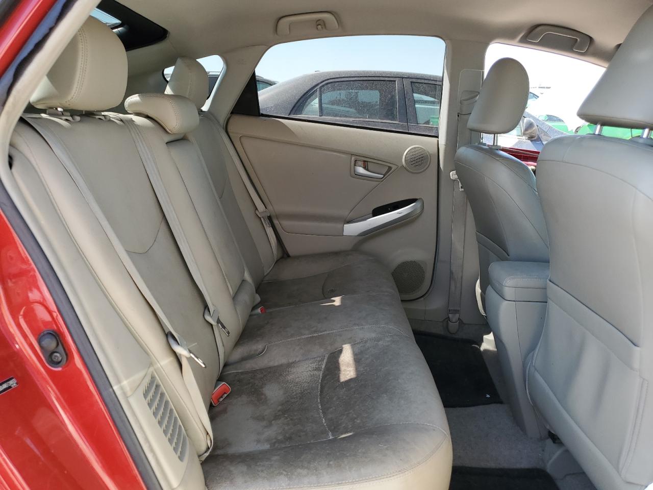 2010 Toyota Prius - Image 10