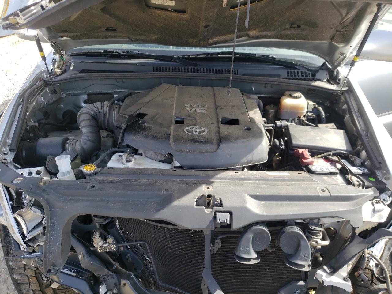 2006 Toyota 4Runner - Image 12