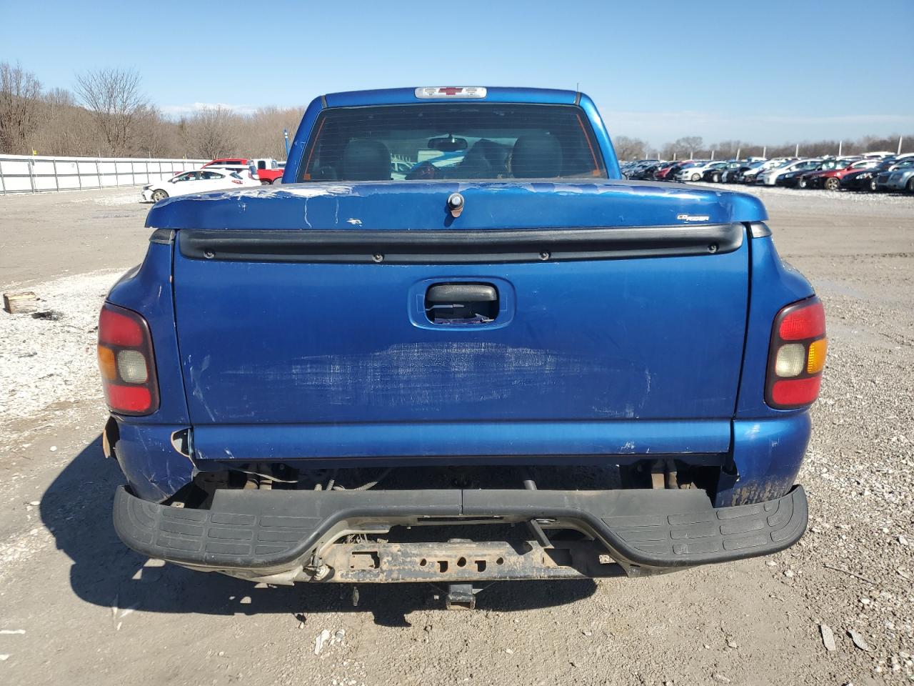 2004 Chevrolet Silverado - Image 6