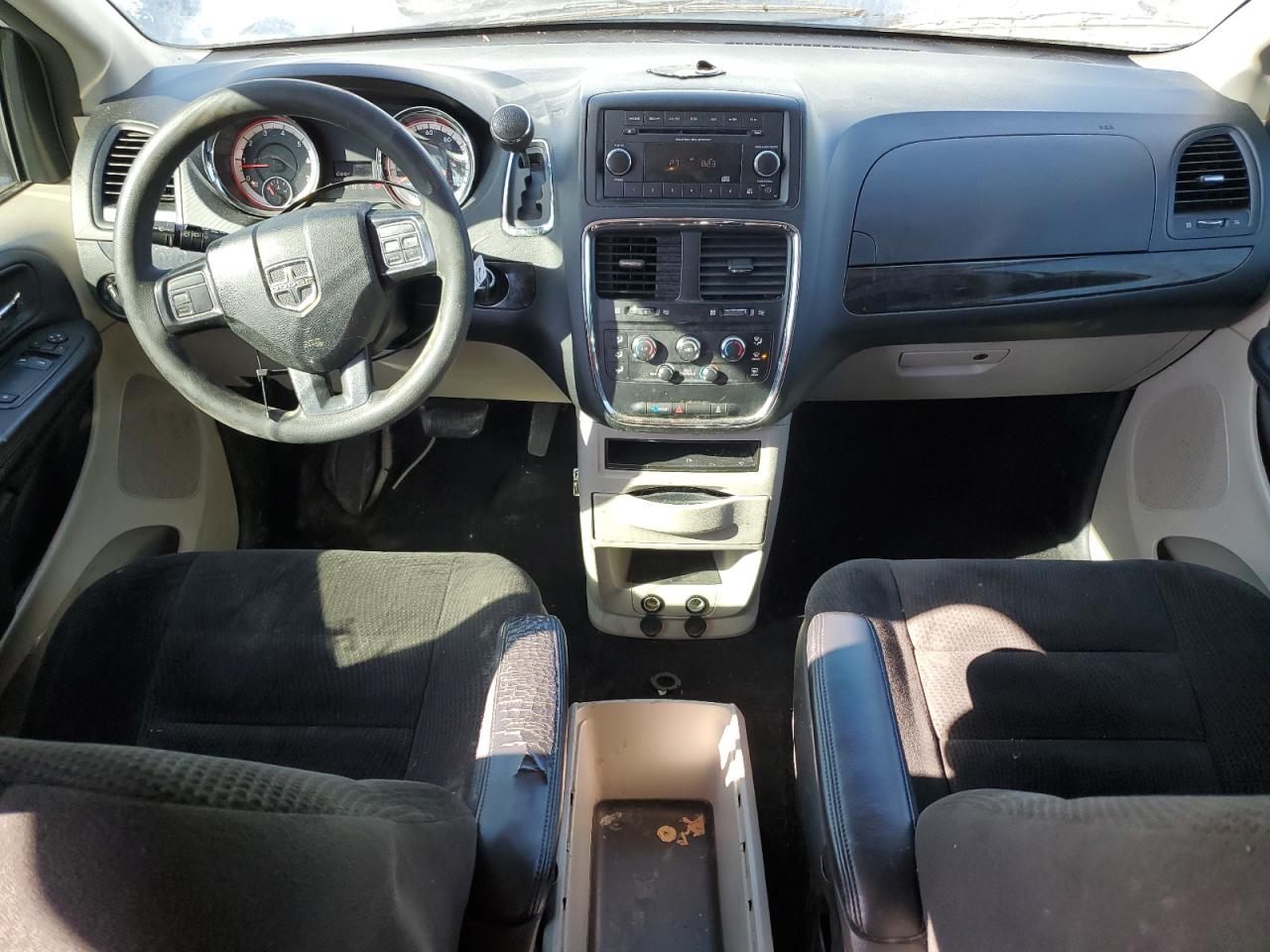 2016 Dodge Caravan - Image 8