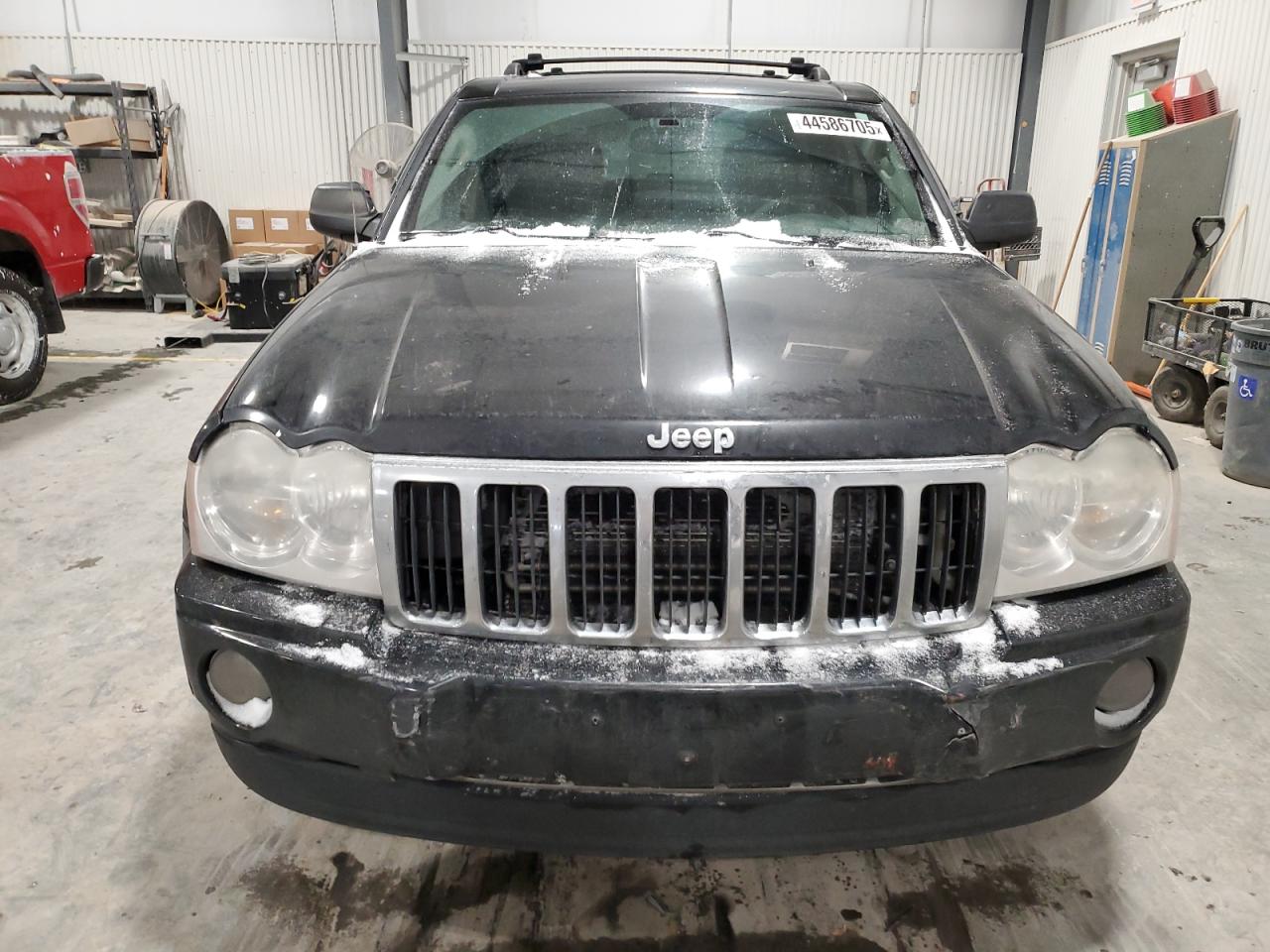 2005 Jeep Grand Cherokee - Image 5