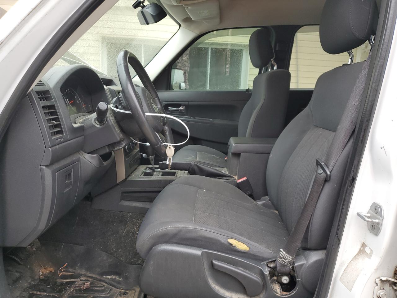 2012 Jeep Liberty (North America) - Image 7