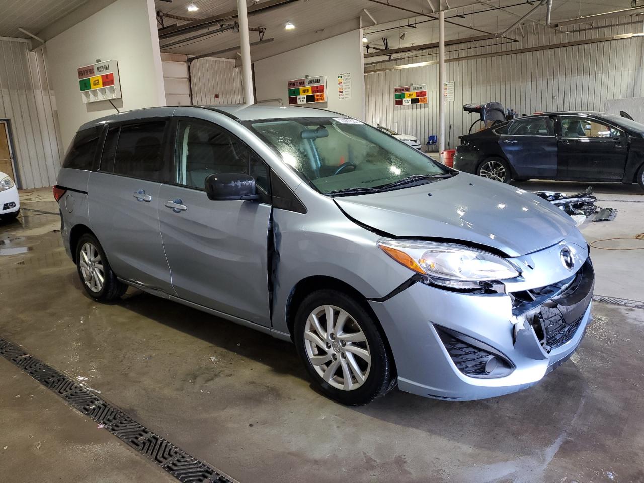 2012 Mazda 5 - Image 4
