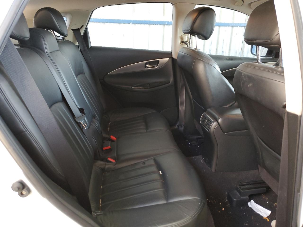 2010 Infiniti EX - Image 11