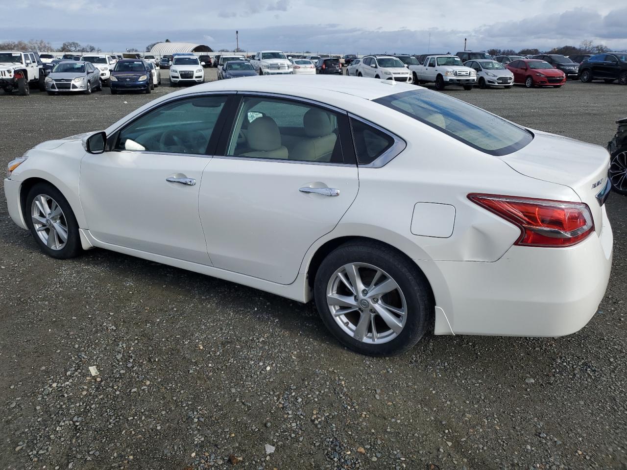 2013 Nissan Altima - Image 2