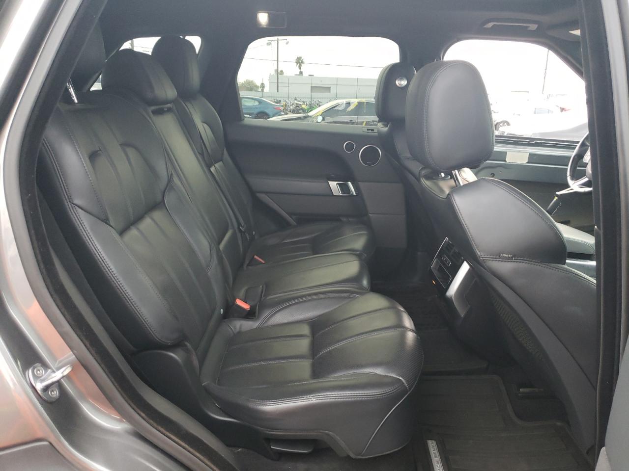 2014 Land Rover Range Rover - Image 11