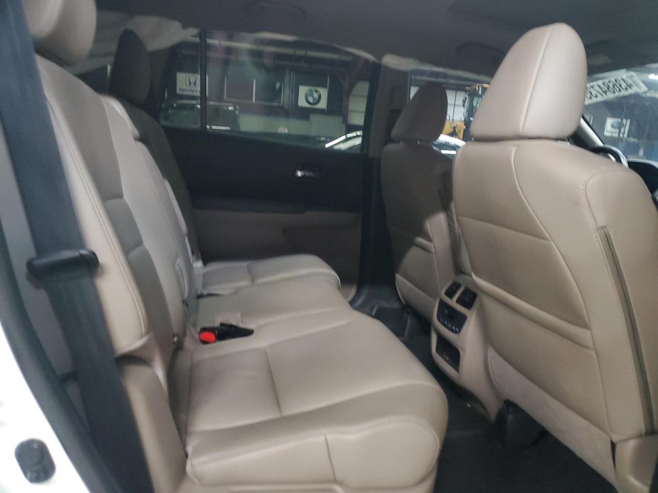 2018 Honda Pilot - Image 12