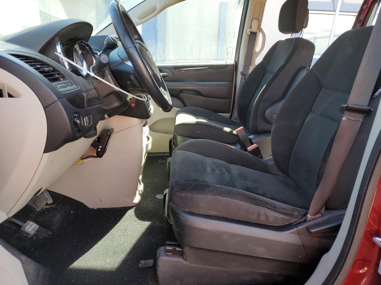 2017 Dodge Caravan - Image 7