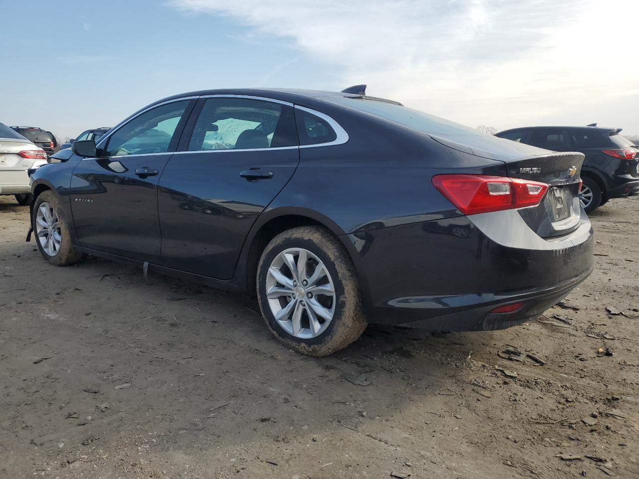 2023 Chevrolet Malibu - Image 2