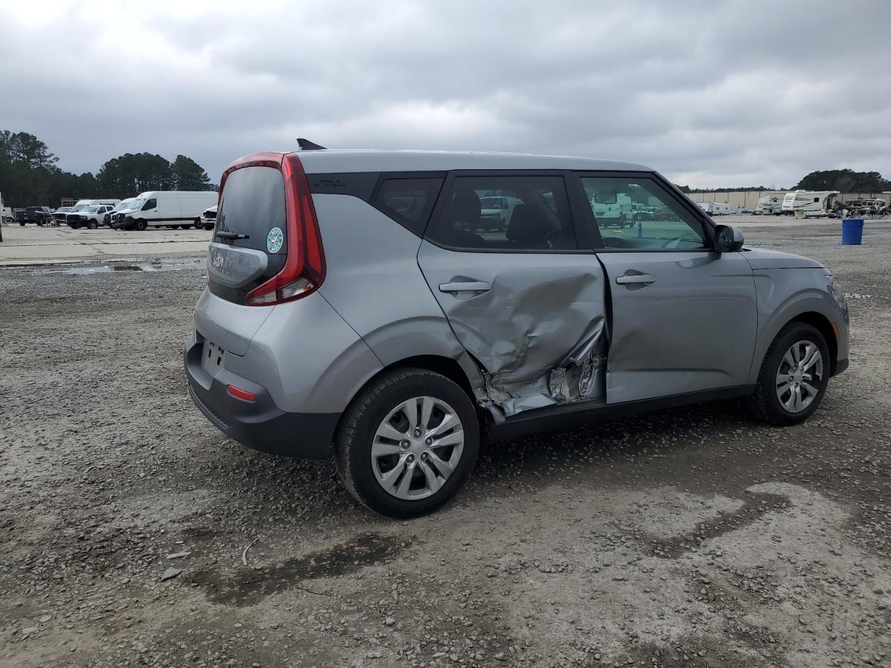 2022 Kia Soul - Image 3