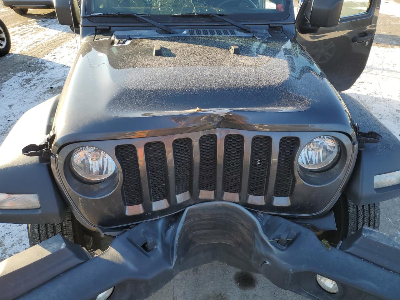 2020 Jeep Wrangler - Image 13