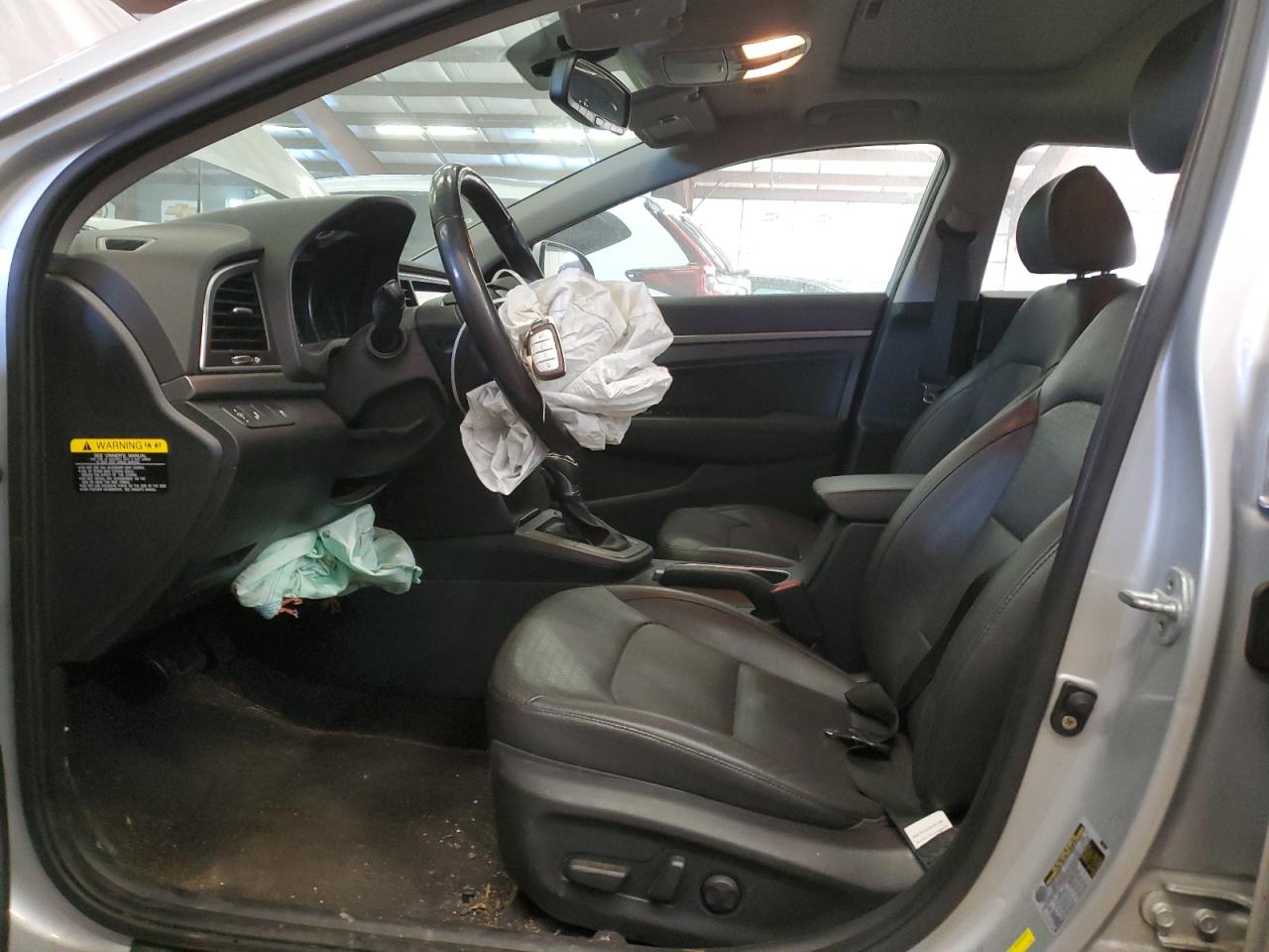 2017 Hyundai Elantra - Image 7