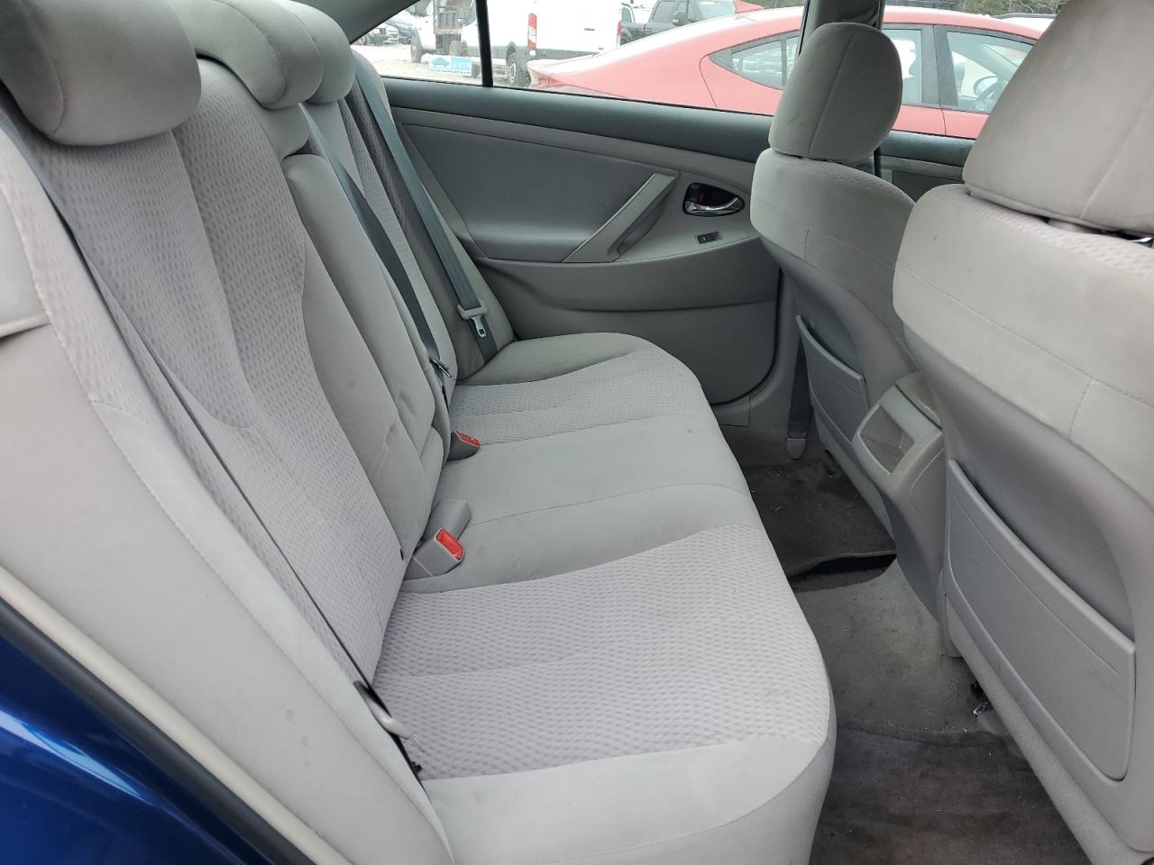 2011 Toyota Camry - Image 10