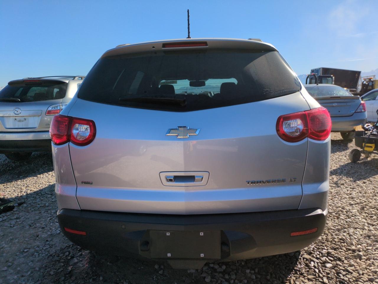 2010 Chevrolet Traverse - Image 6