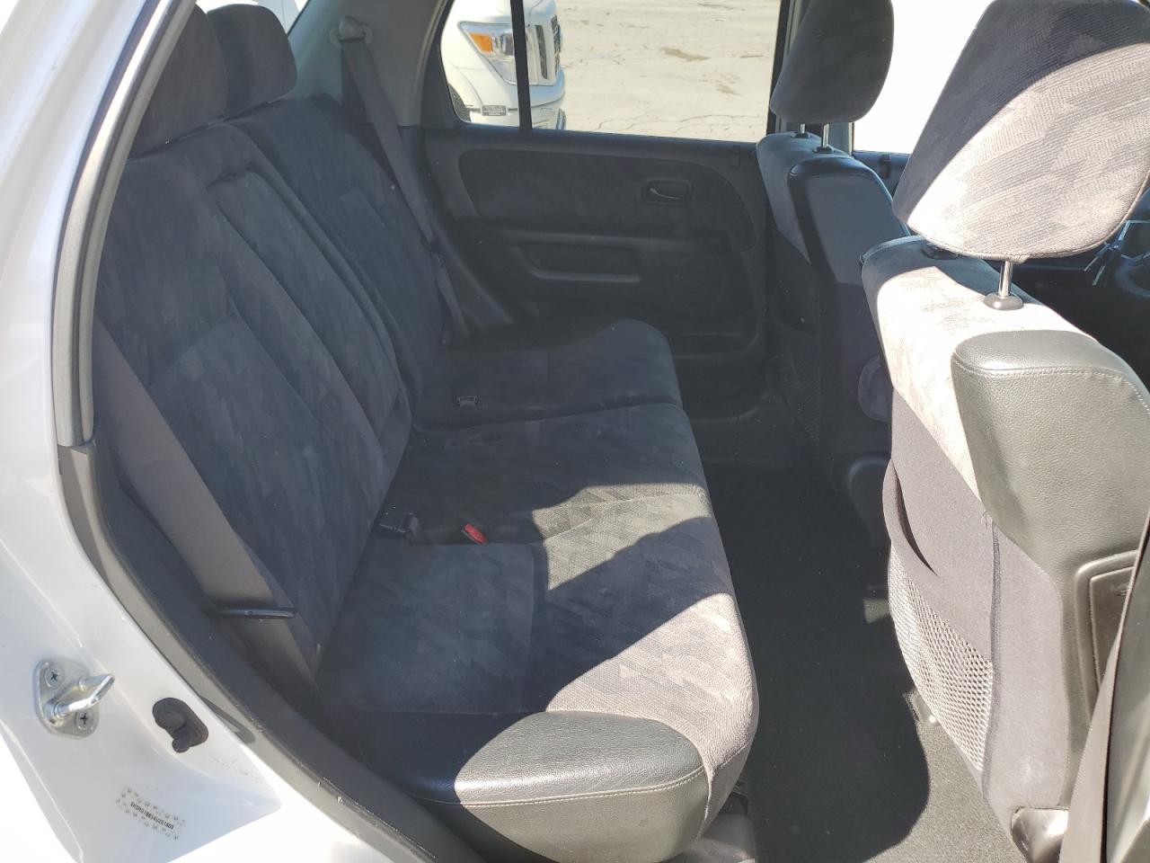 2004 Honda CR-V - Image 11