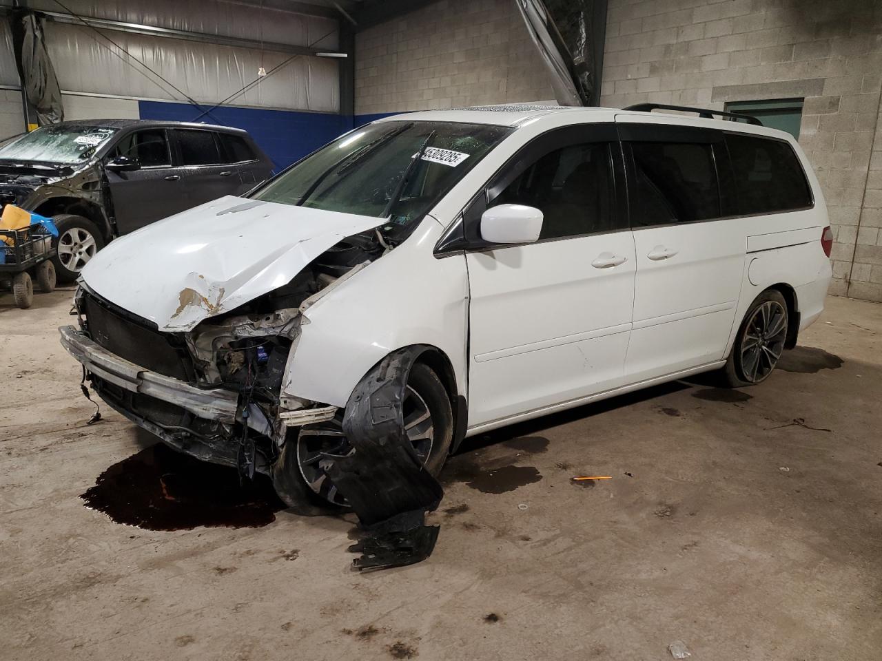 2005 Honda Odyssey - Image 1