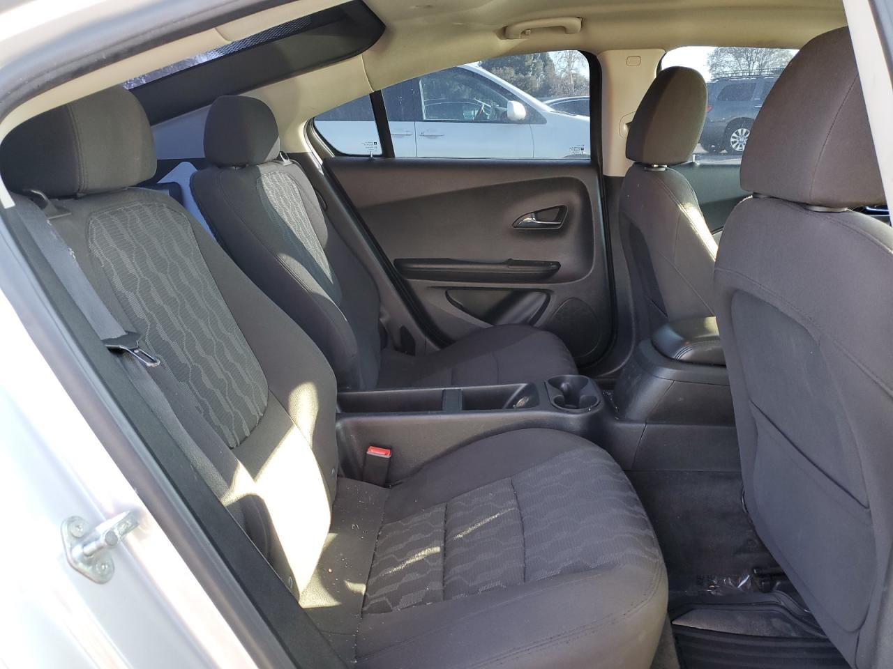 2014 Chevrolet Volt - Image 10