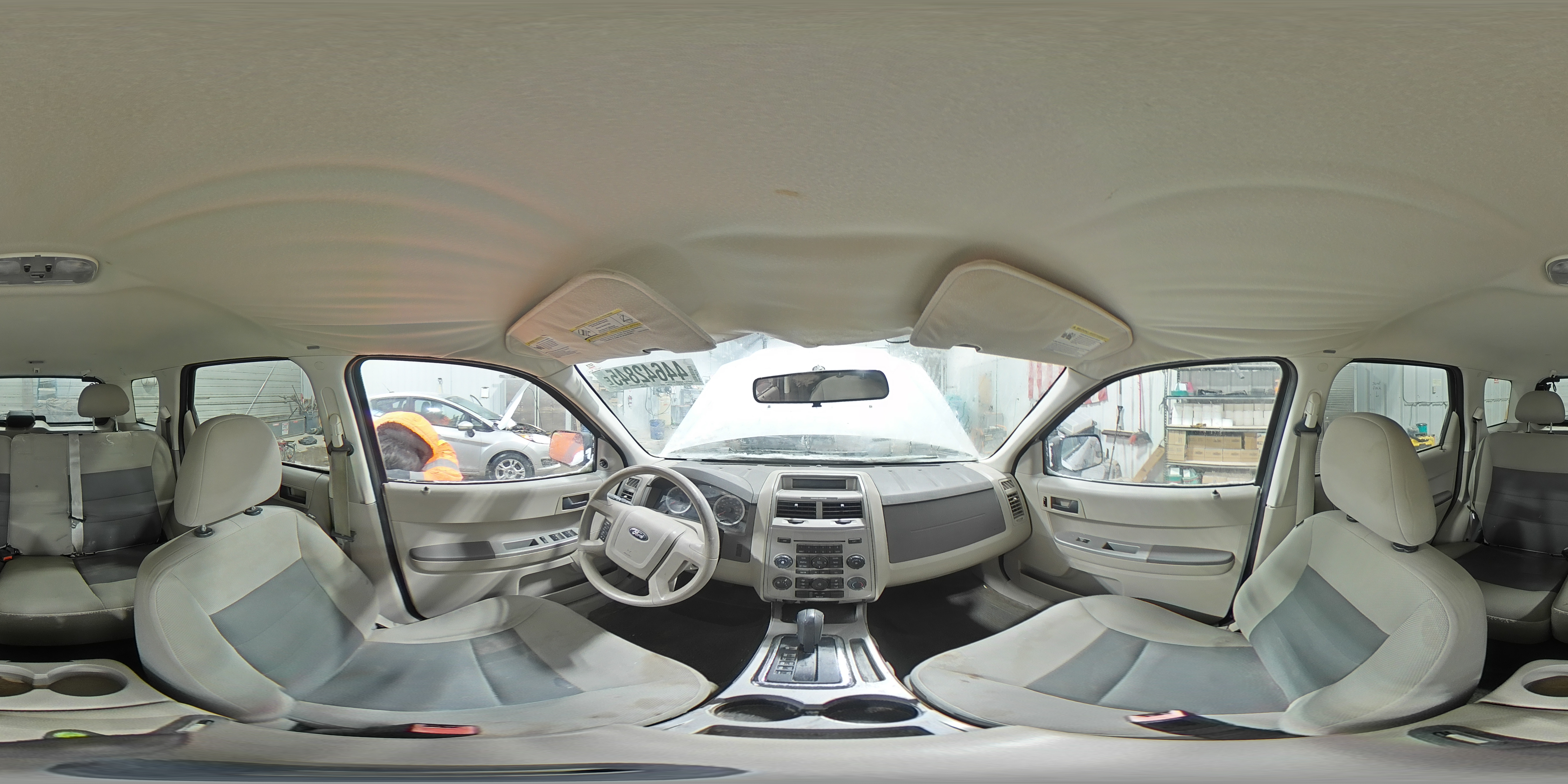 2008 Ford Escape - Image 13