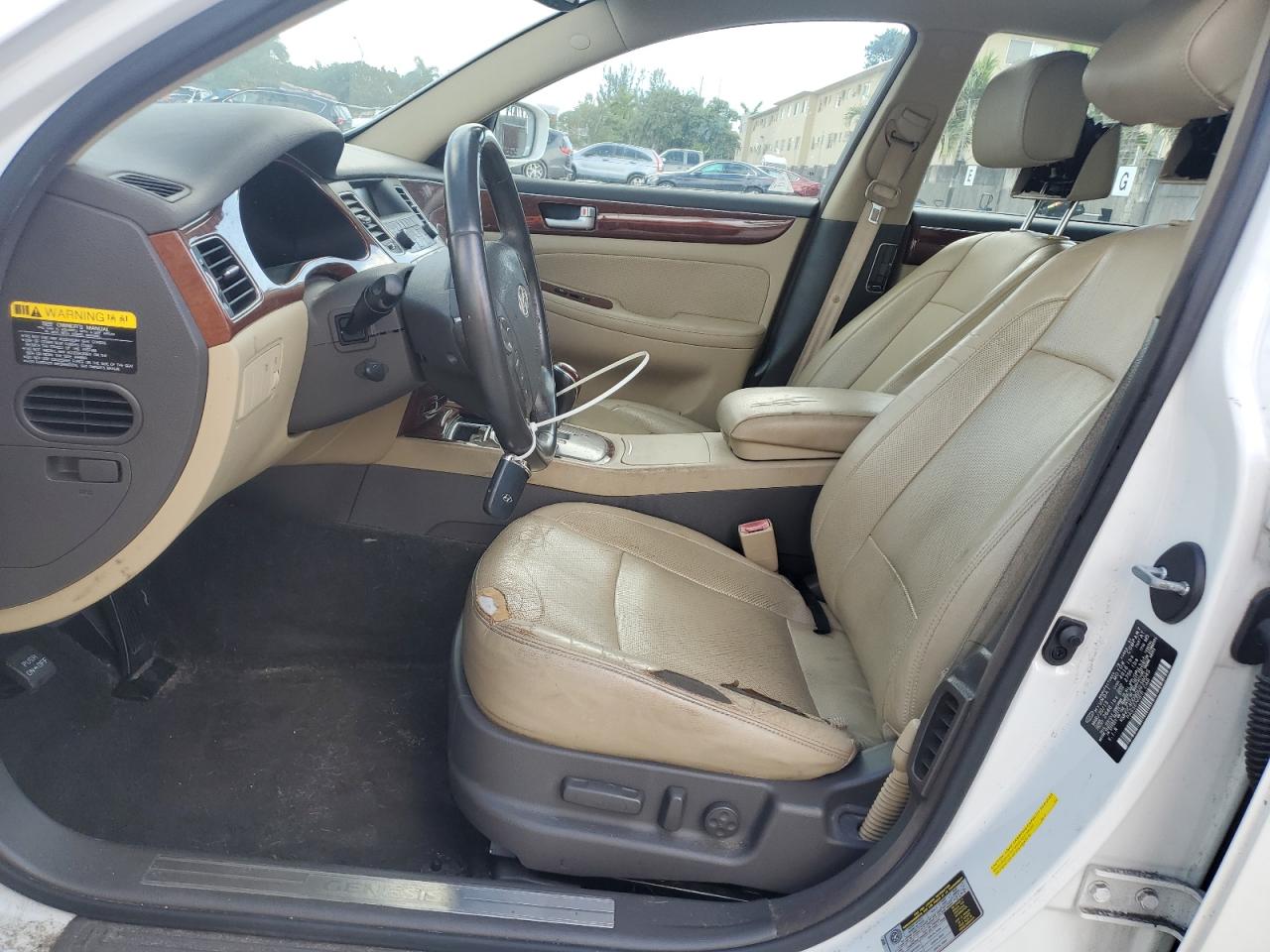 2013 Hyundai Genesis - Image 7