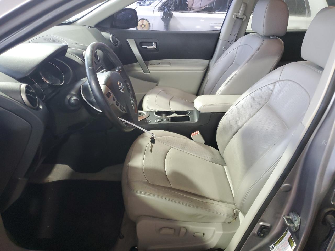2012 Nissan Rogue - Image 7