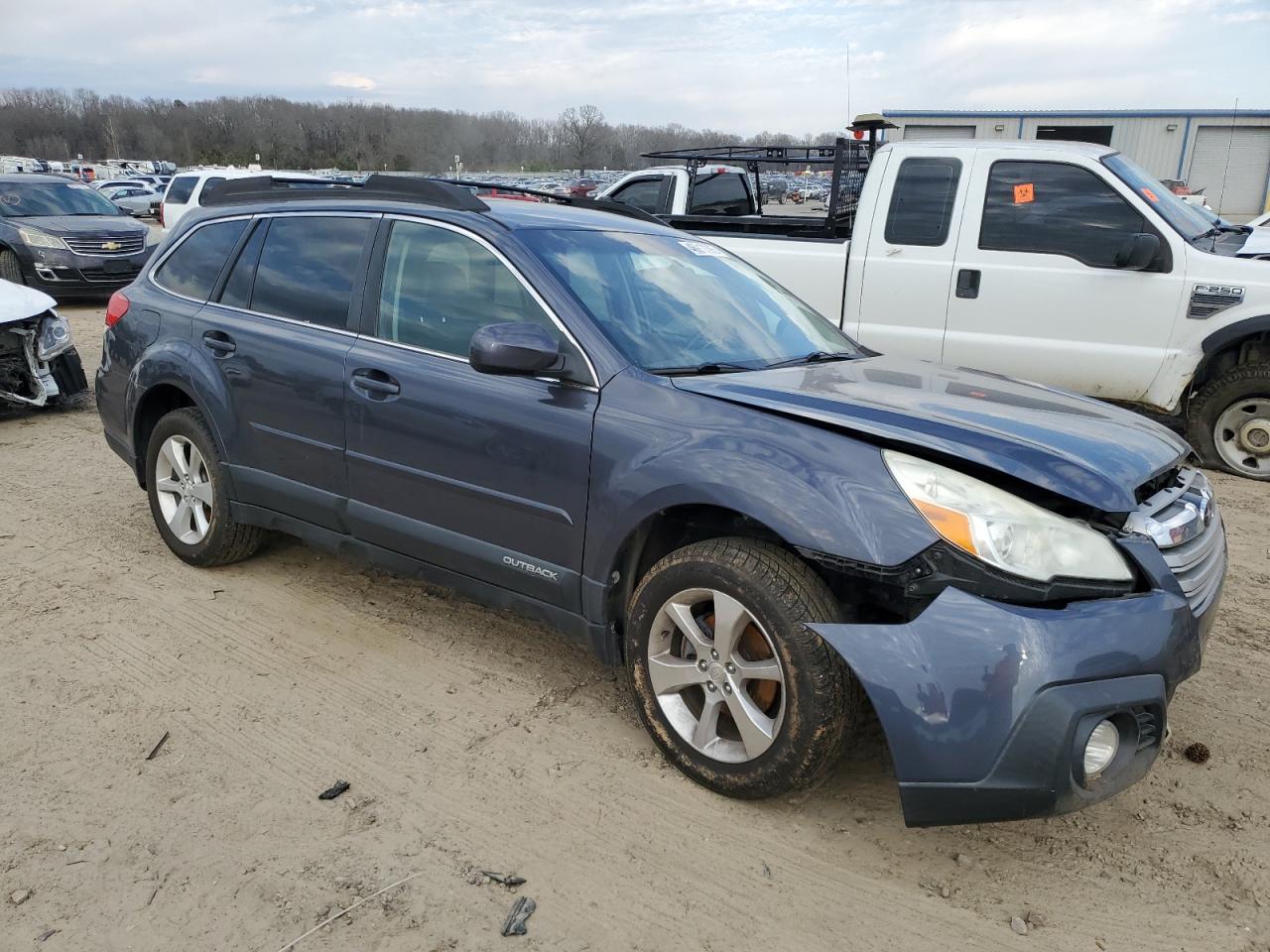 2014 Subaru Outback - Image 4