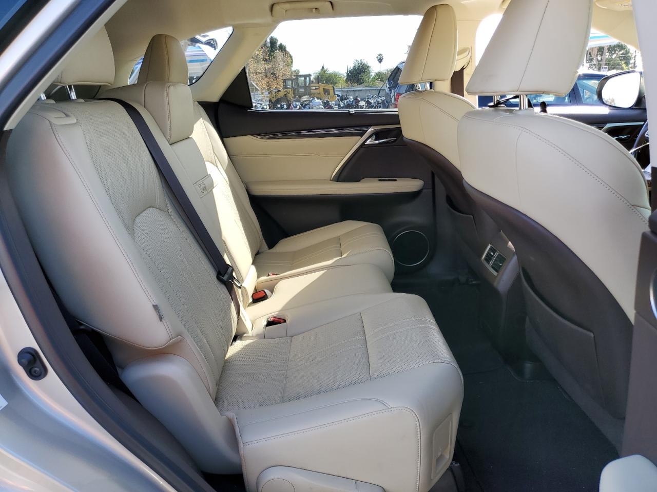 2019 Lexus RX - Image 11