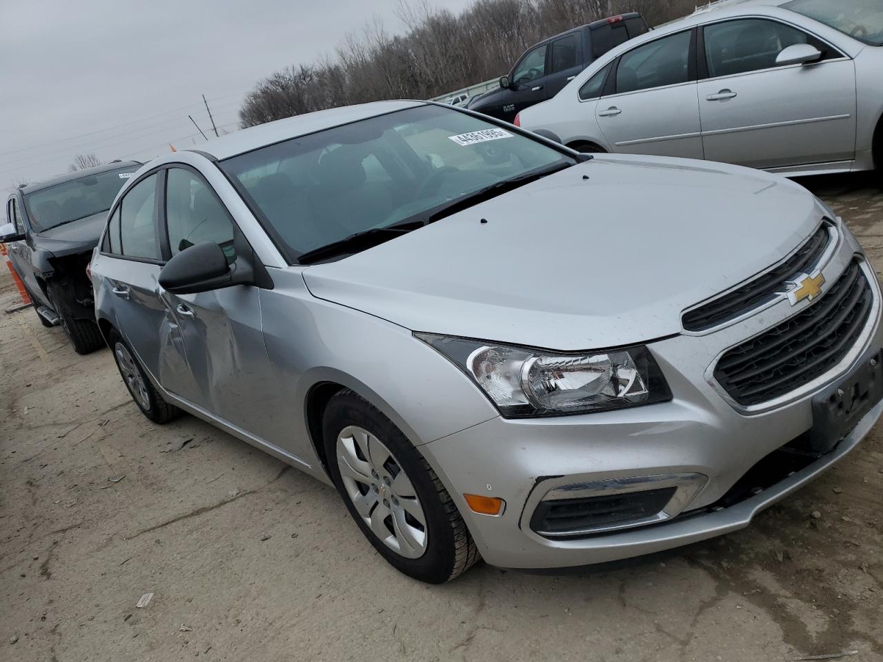 2015 Chevrolet Cruze - Image 4