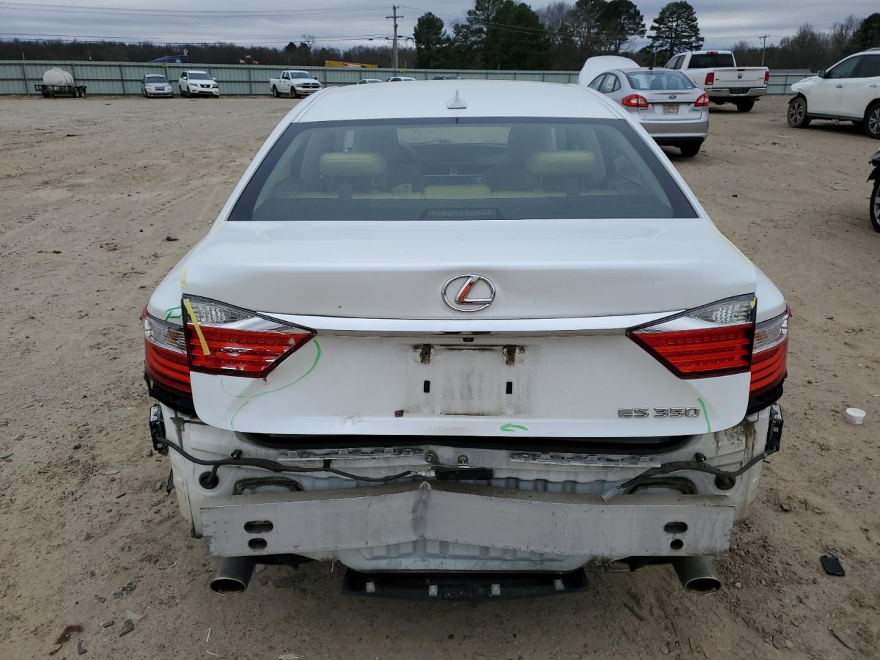 2014 Lexus ES - Image 6