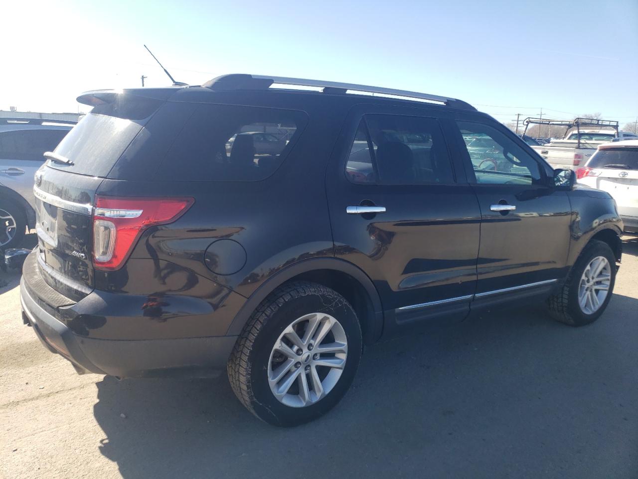 2014 Ford Explorer - Image 3