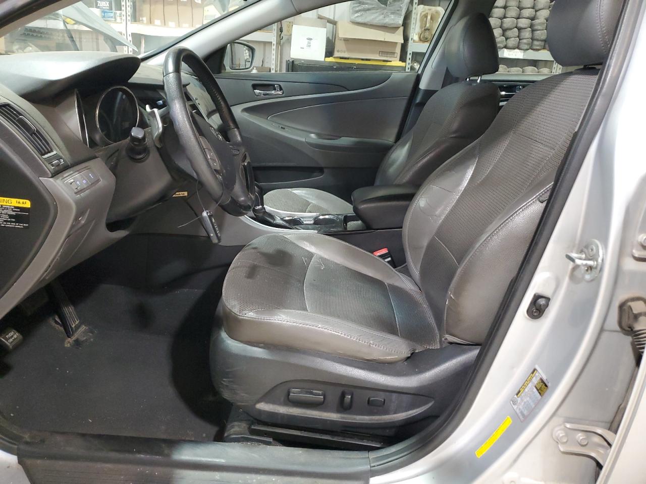 2012 Hyundai Sonata - Image 7