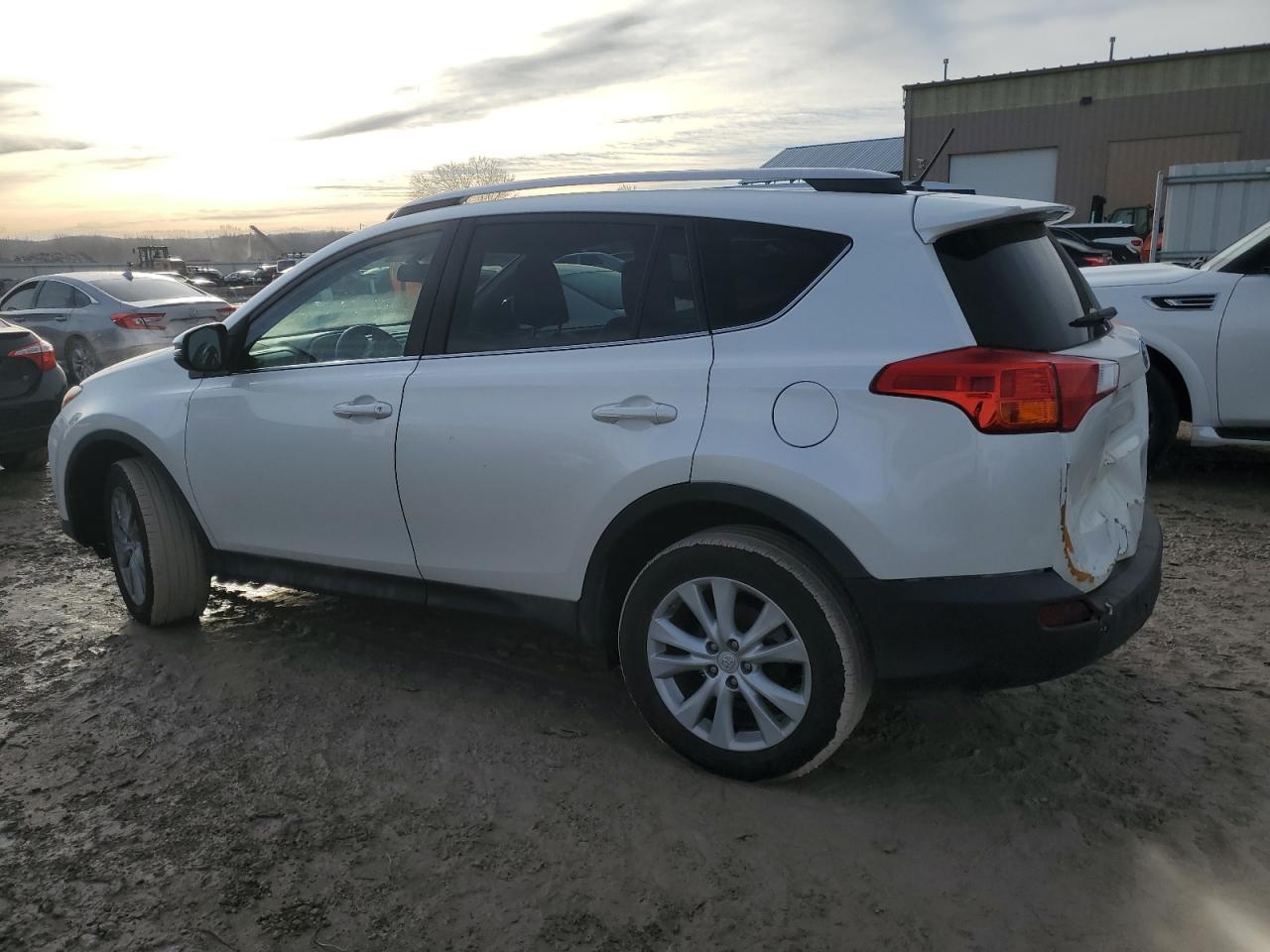 2014 Toyota RAV 4 - Image 2