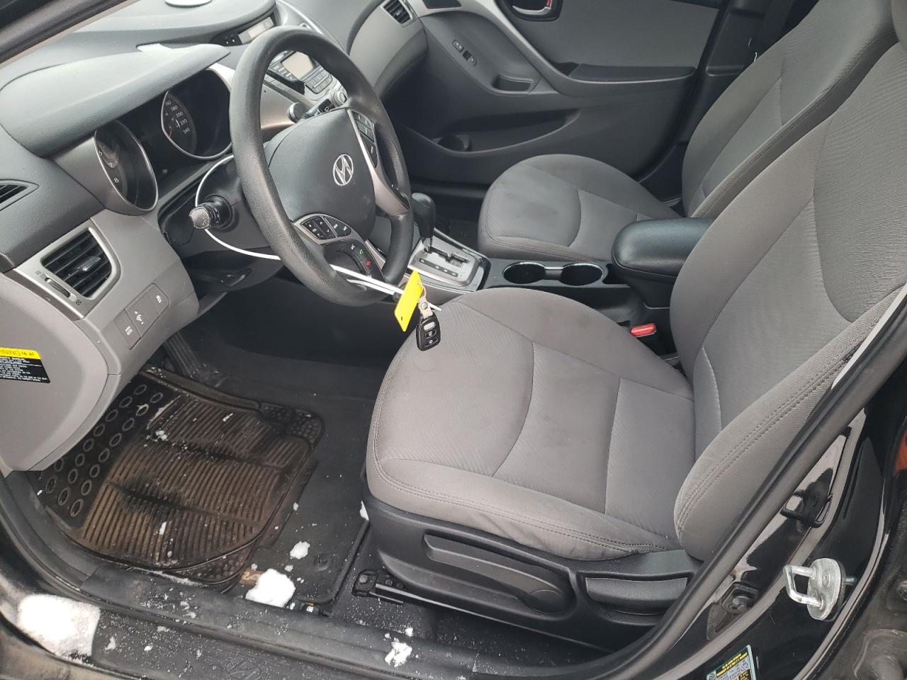 2013 Hyundai Elantra - Image 7