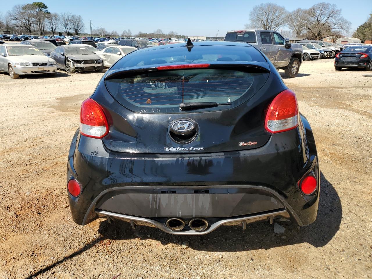 2016 Hyundai Veloster - Image 6