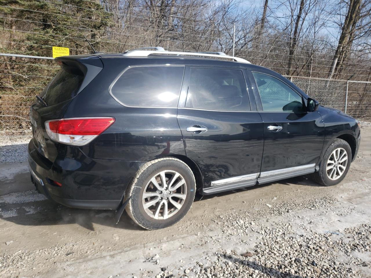 2013 Nissan Pathfinder - Image 3